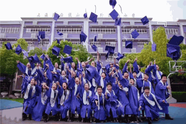 南阳外国语学校